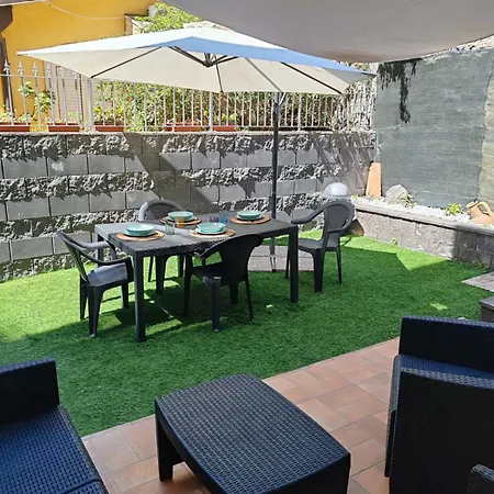 Etna Garden House: Oasis In The Heart Of